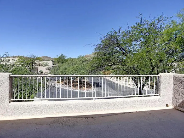 108 N Champagne Pl — Photo 19