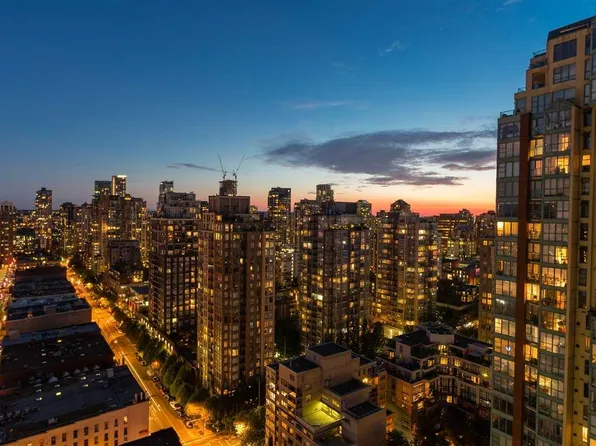 928 Homer St #2609, Vancouver, BC V6B 1T7