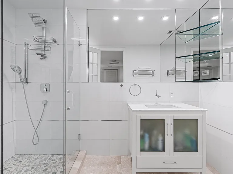 6124 Paradise Point Dr #6124 — Photo 5