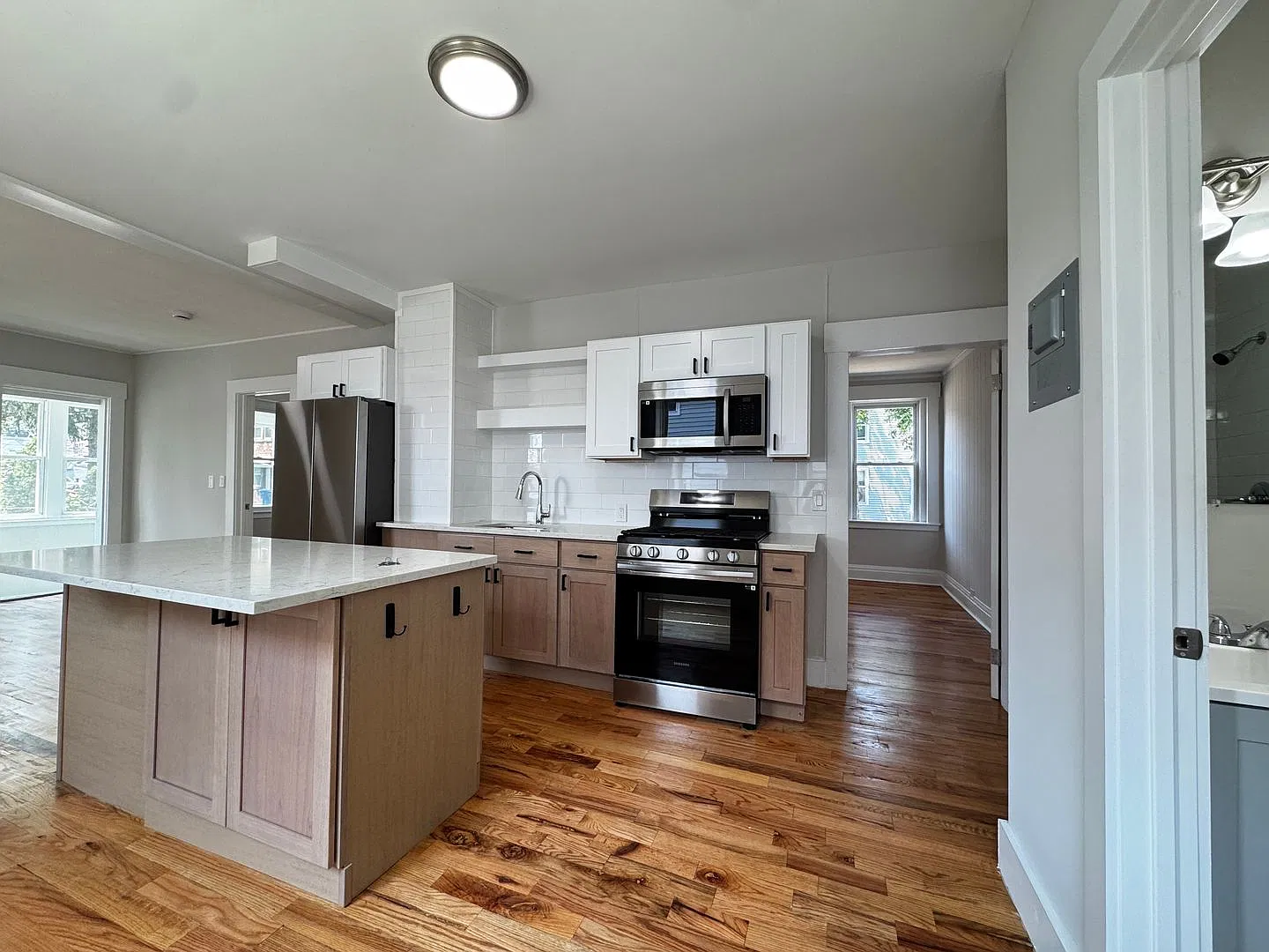 1 Webb St — Photo 2