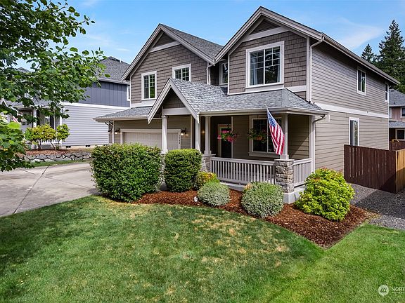 2nd image of 3944 19th Avenue NE