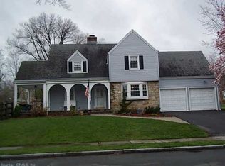 19 Linbrook Rd, West Hartford, CT 06107