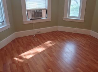 1524 Main St #2R, Worcester, MA 01603