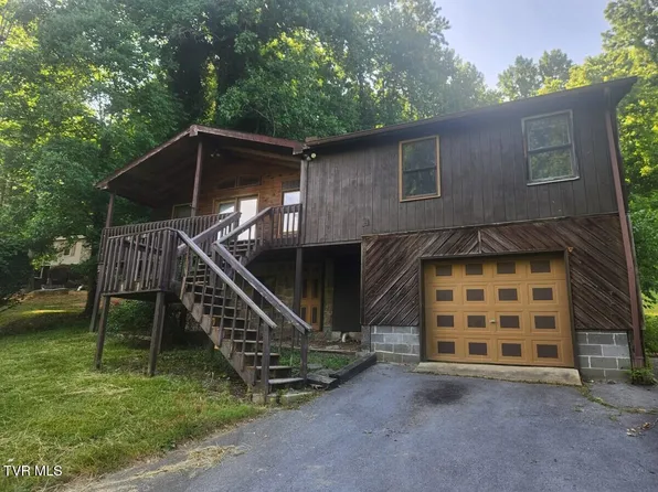 1111 Berry Rd, Elizabethton, TN 37643
