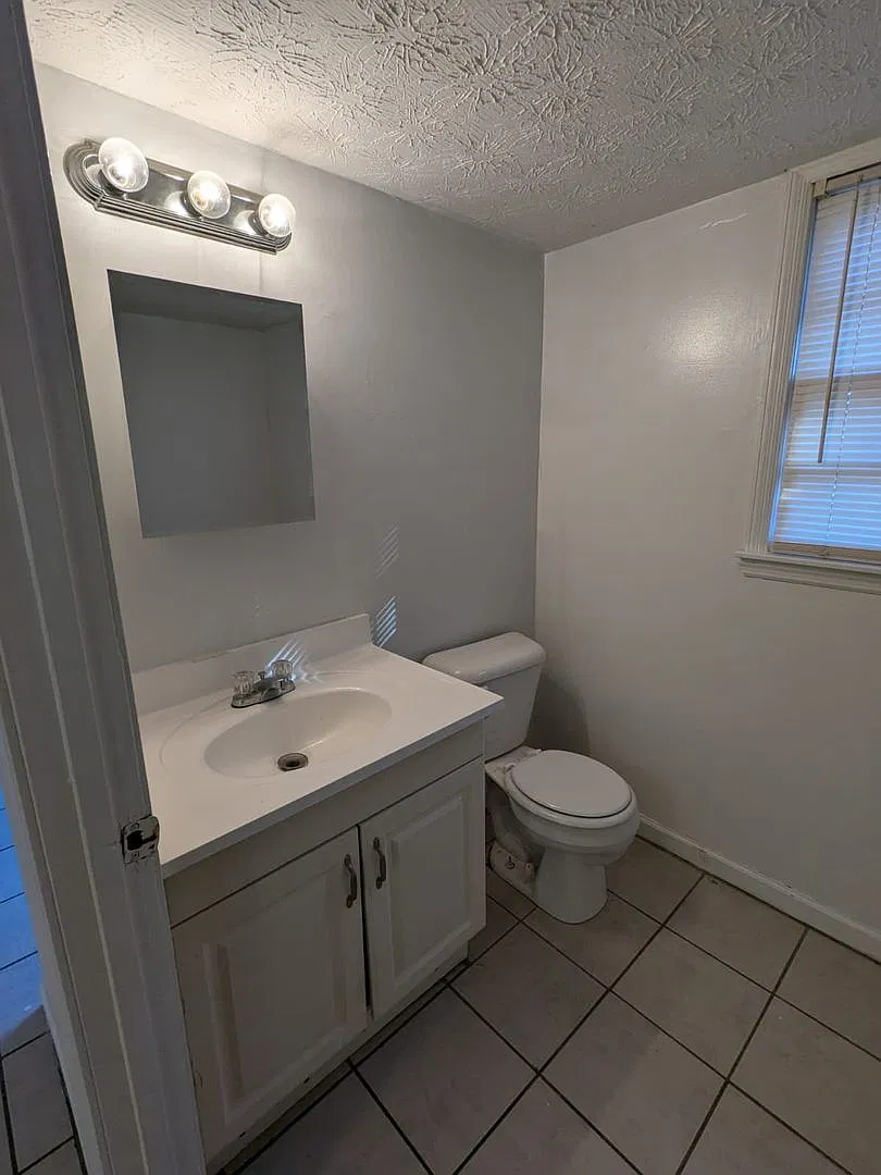 1160 Forest Villa Dr — Photo 4