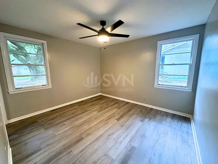 1104 Garland St — Photo 8