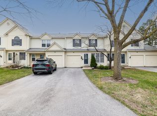 96 Saint Croix Ct, Aurora, IL