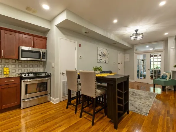 100 Ralph Avenue image 7 of 15