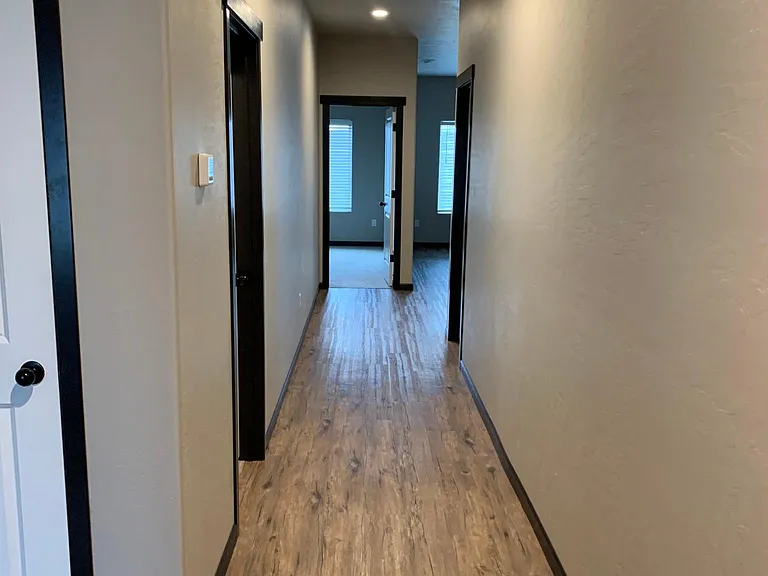 7905 Budsage Dr — Photo 2