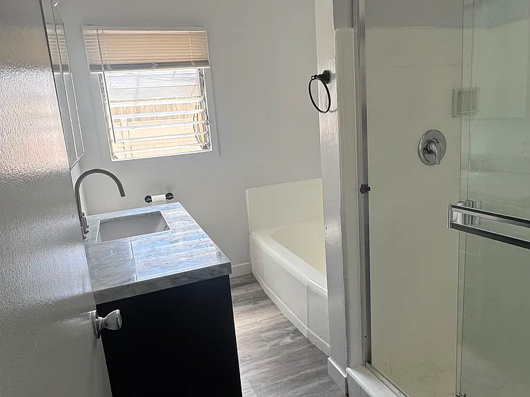 1132 S Holt Ave #3 — Photo 14