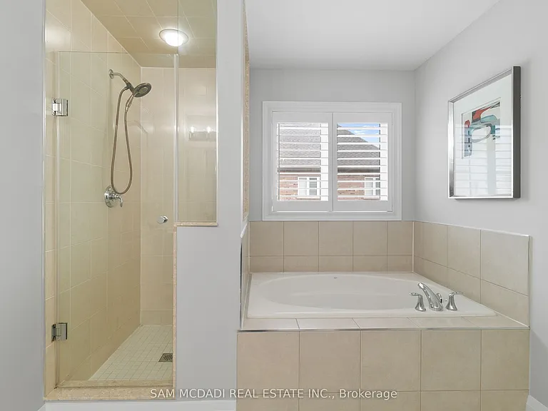 573 Settlers Rd W — Photo 26