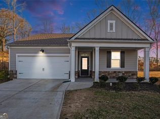 6070 Trumpet Flower Ave, Flowery Branch, GA 30542