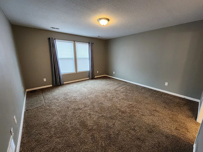3003 NE Walnut Grove Rd — Photo 13