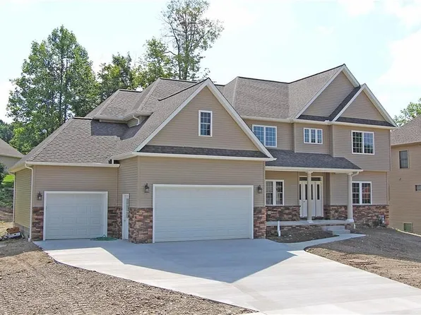 4395 Stone Creek Dr, Erie, PA 16506