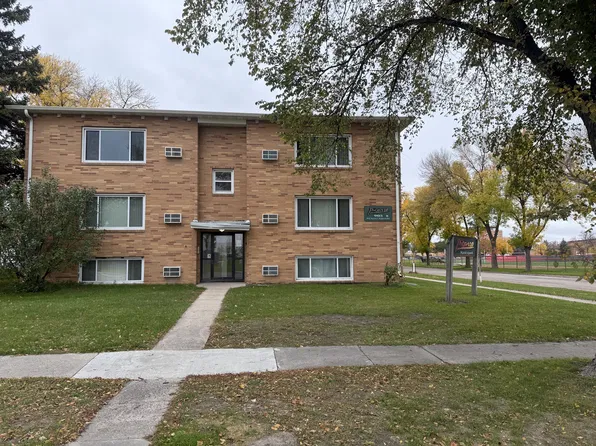 905 19th St S #5, Moorhead, MN 56560