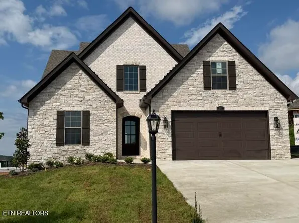321 Rugby Manor Ln, Knoxville, TN 37923