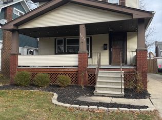 1621 Lauderdale Ave, Lakewood, OH