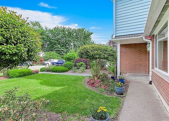 4th image of 15021 75th Ave NE