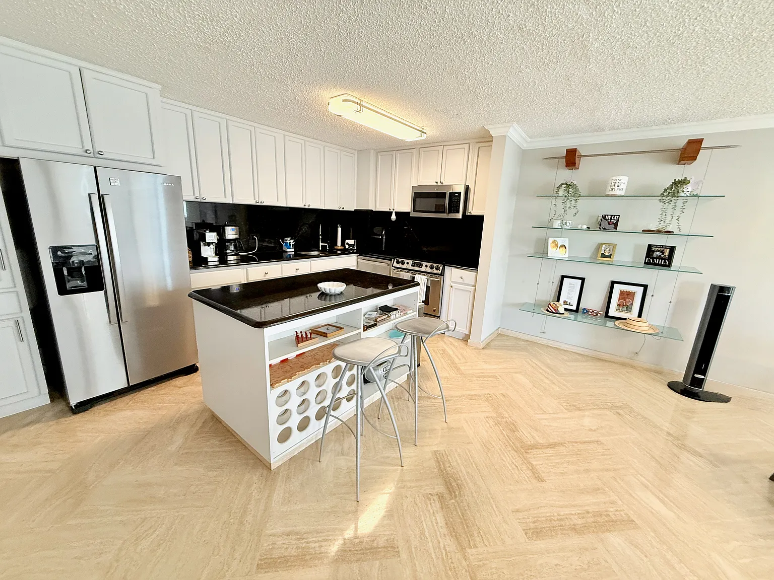 3 bed, $2,500 — Photo 4