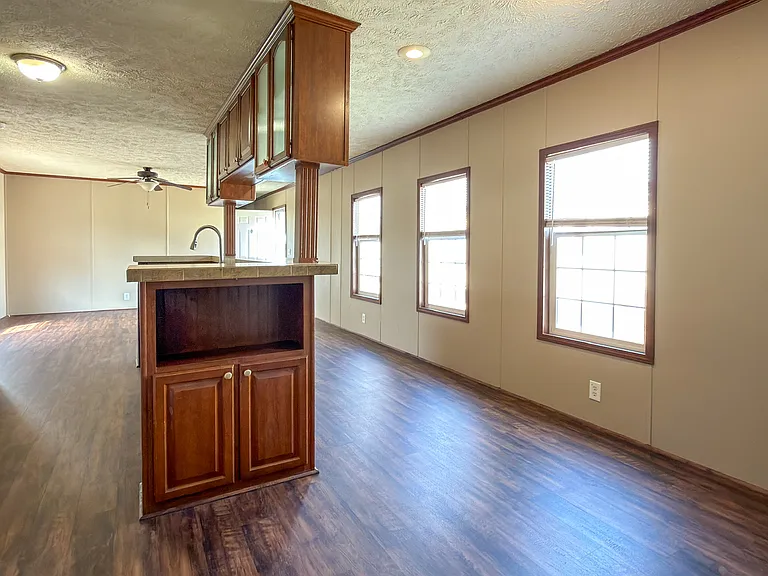 64 Richardson Ln — Photo 8
