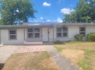 2008 Mesquite Ln, Victoria, TX 77901