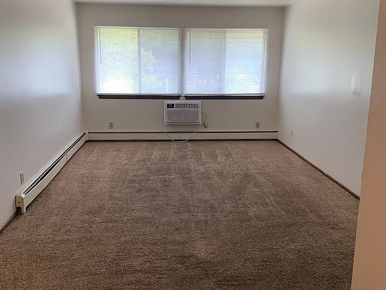 29 Alexander Ave — Photo 17
