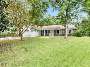 212 Kerry Ct, Jacksonville, NC 28546