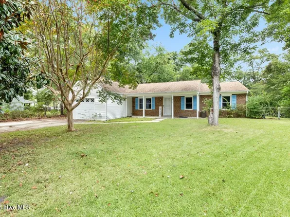 212 Kerry Court, Jacksonville, NC 28546
