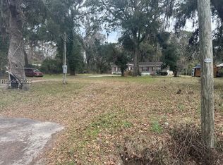 32 Glaze Dr, Beaufort, SC 29906