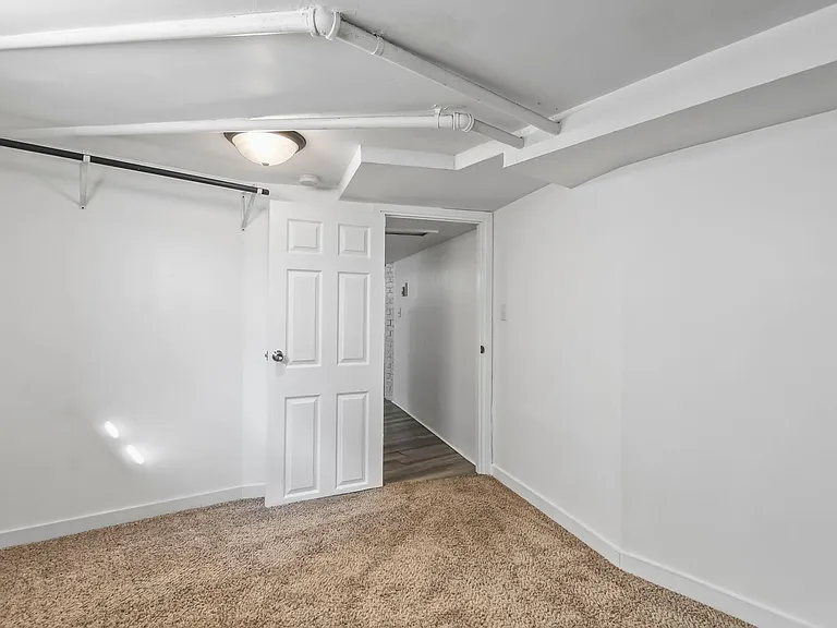 1301 Whittier Ave — Photo 19