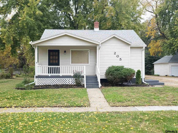 (undisclosed Address), Sutton, NE 68979