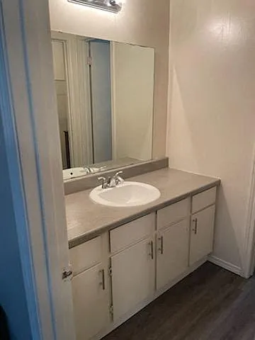 Sheridan Square Apartments — Photo 36