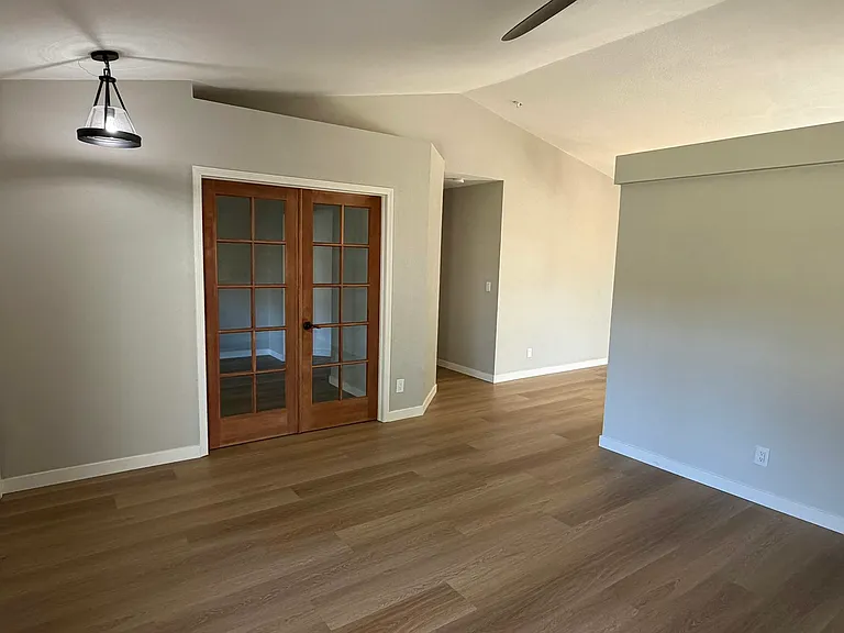 OFFICE/3RD BEDROOM