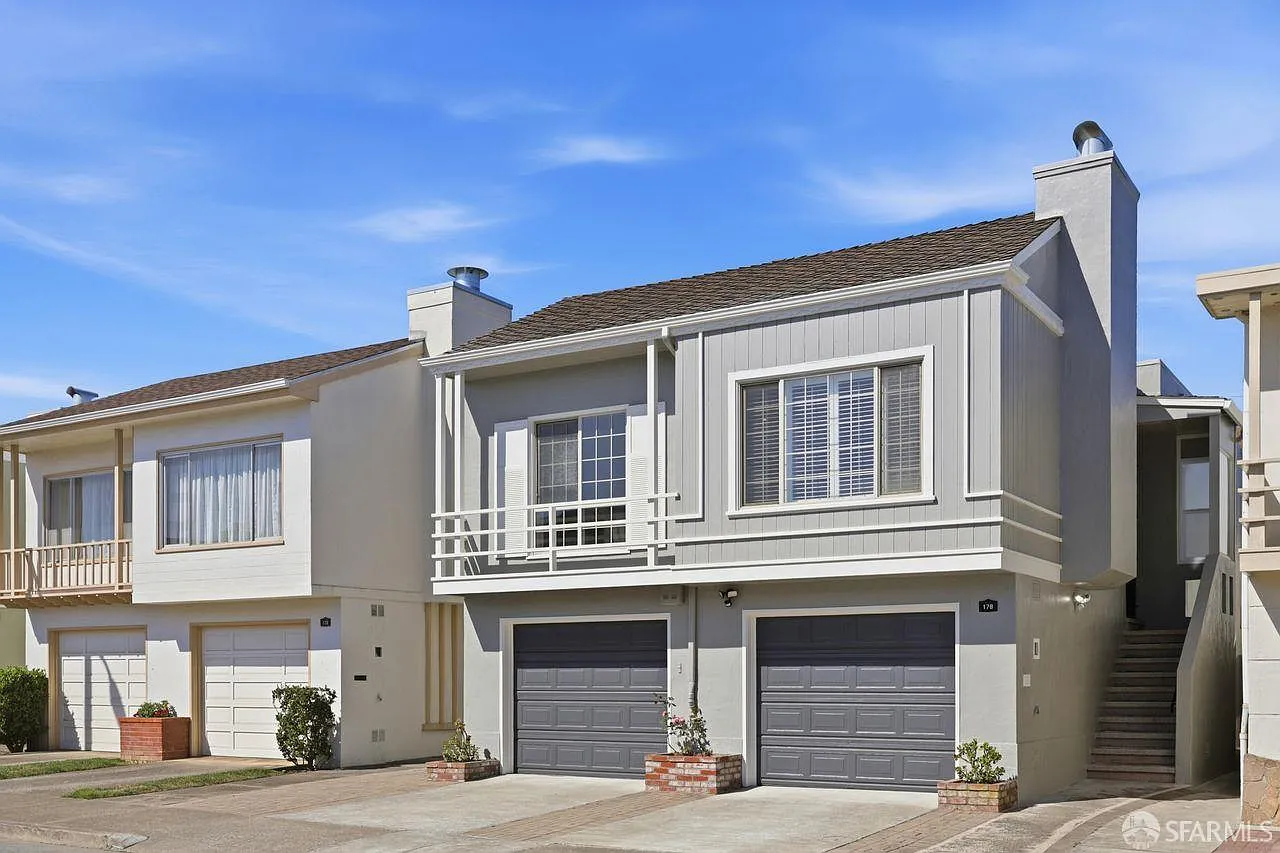 178 Country Club Dr - Photo 4