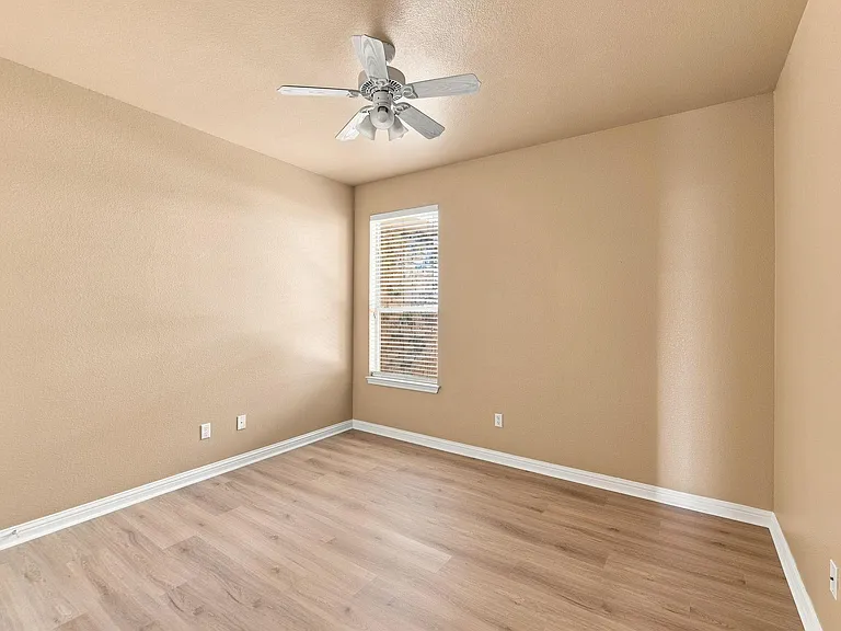 2909 Arbor Ct — Photo 30
