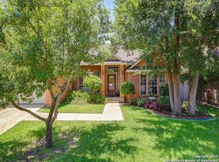 122 Navato Blvd, Hollywood Park, TX 78232