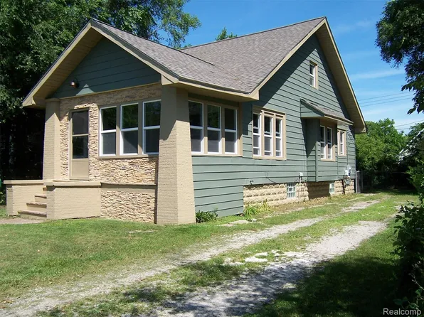 2819 North Blvd, Port Huron, MI 48060