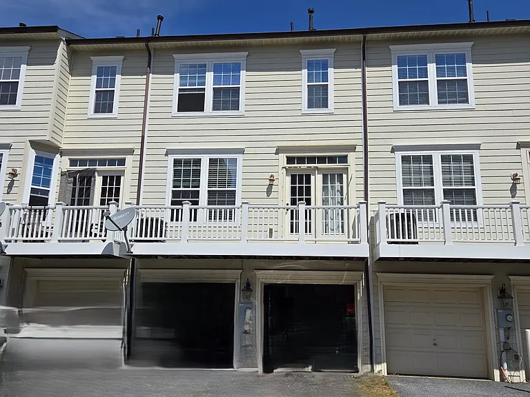 Two Car Garage - 2 Parking Pads