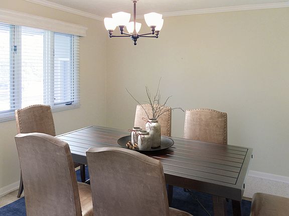 Formal dining room
