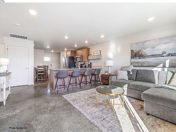 3rd image of 615 Jimmy St