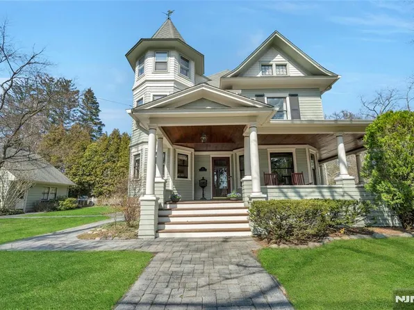 321 Hollywood Ave, Ho Ho Kus, NJ 07423