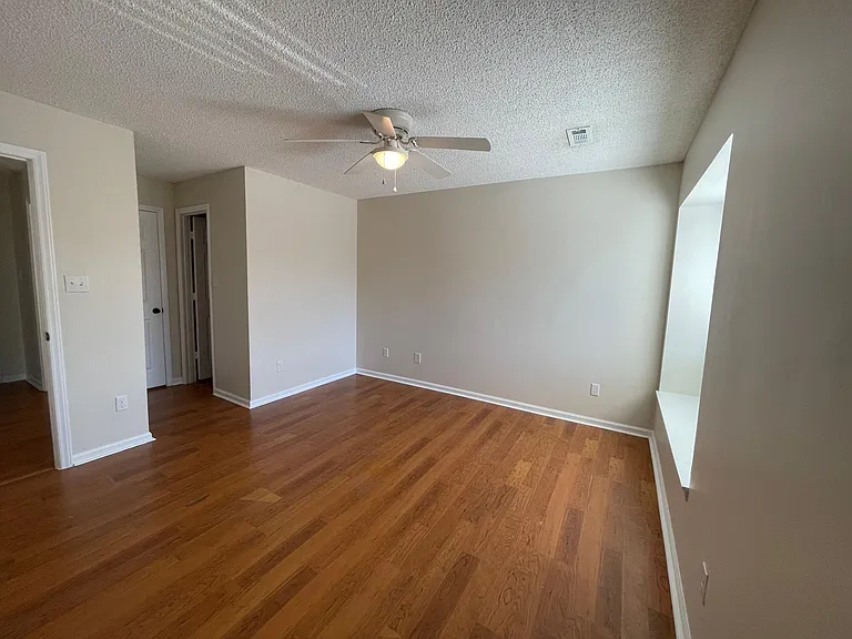 212 Davidson St — Photo 18