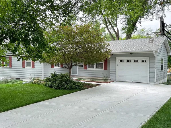 4918 S 129th St, Omaha, NE 68137