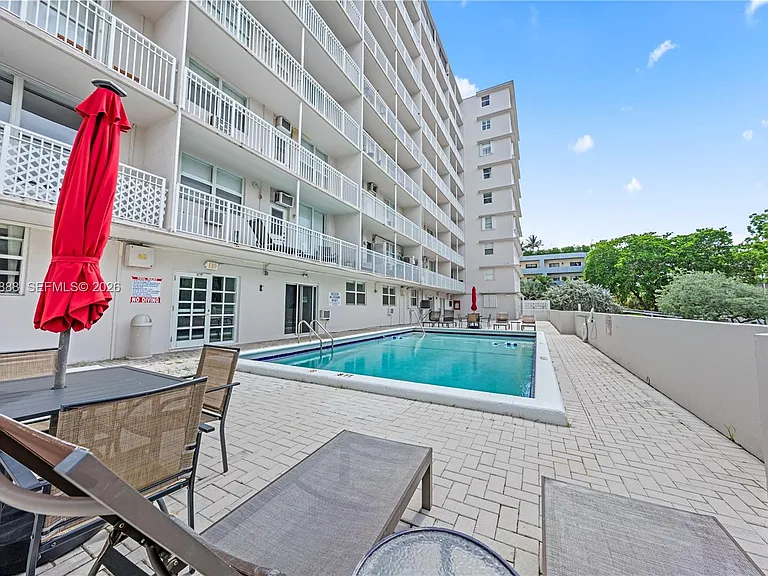 1300 Lincoln Rd #D204 — Photo 21