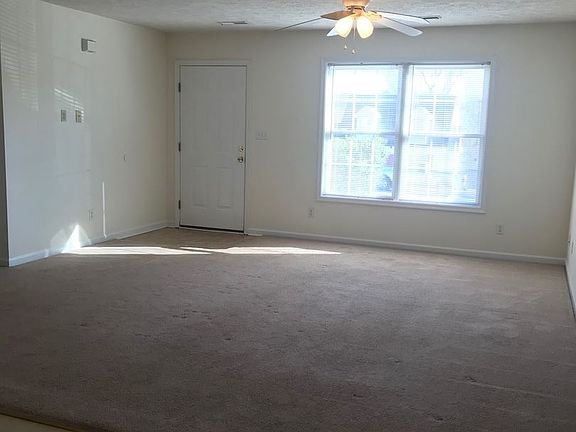 3rd image of 104 Willard Way