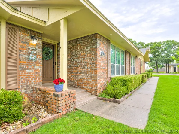 2301 Mountain Dr, Bartlesville, OK 74003