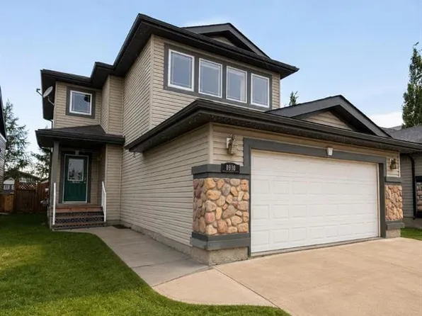 8910 W Willow Dr, Grande Prairie, AB T8X 0G8