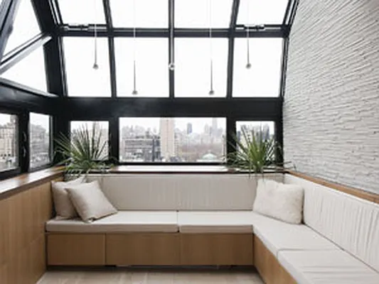 Rented by Elizabeth Robins, LREB | media 40