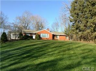 265 Danbury Rd, Ridgefield, CT 06877