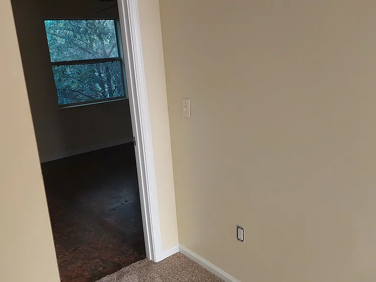 1916 Karly Ct — Photo 6